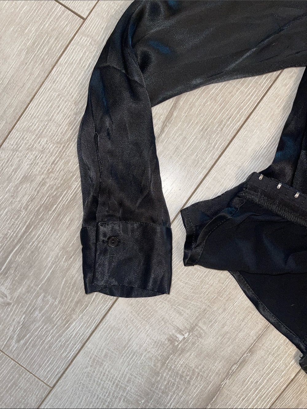ASTR Silk Black Corset Button Front Blouse XS- never worn! - Picture 4 of 6